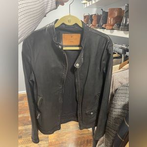 Gooscraft beautiful leather jacket brand new. Real leather, medium size.